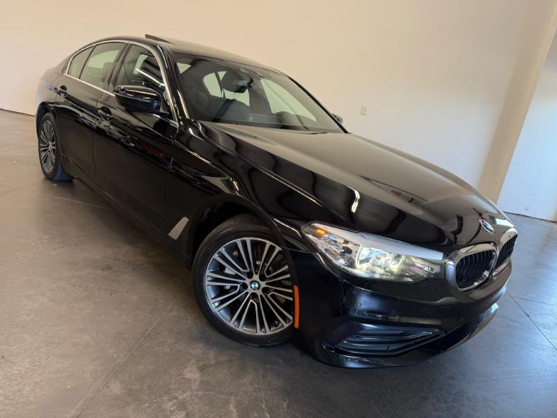 BMW 5-Series 530i 2019