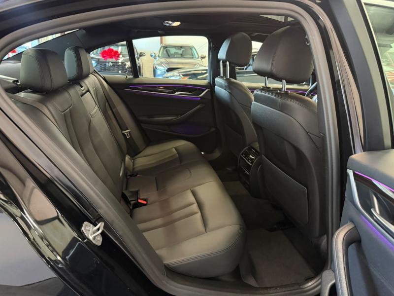 BMW 5-Series 530i 2019