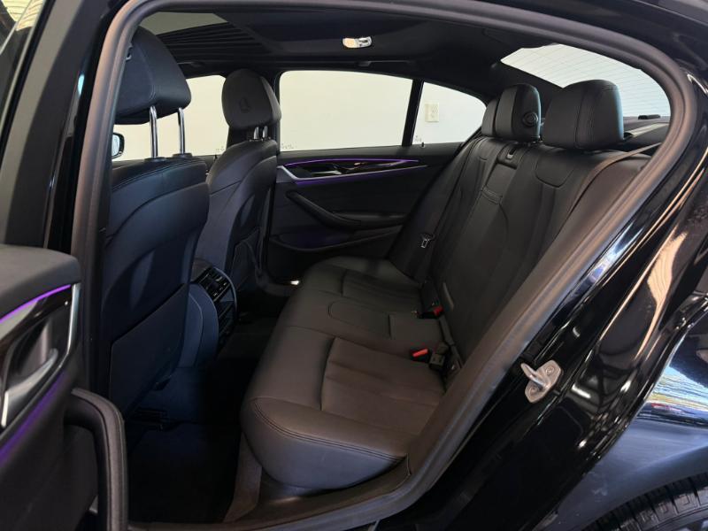 BMW 5-Series 530i 2019