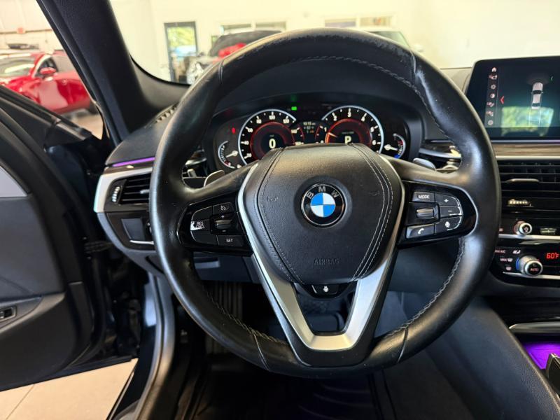 BMW 5-Series 530i 2019