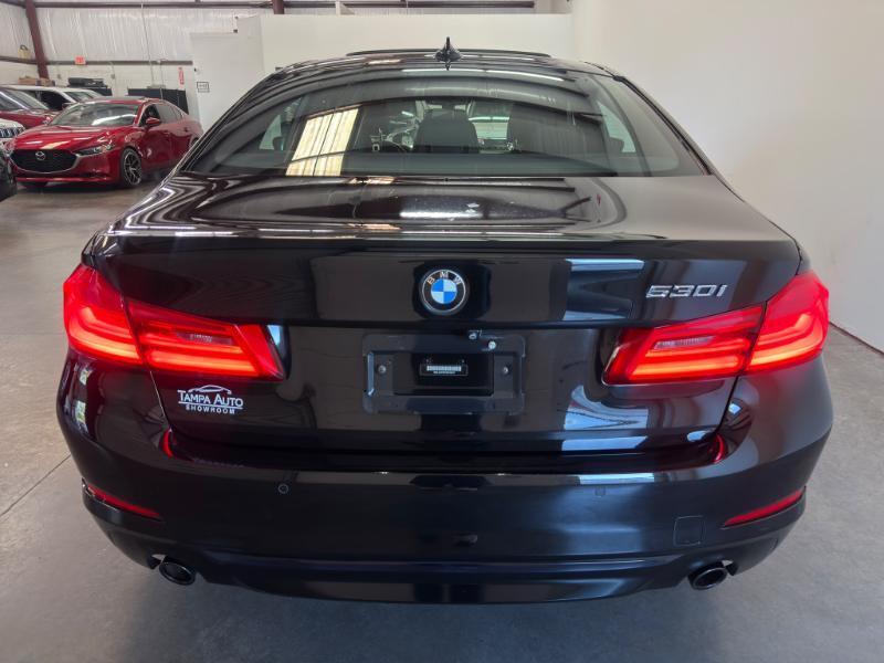 BMW 5-Series 530i 2019