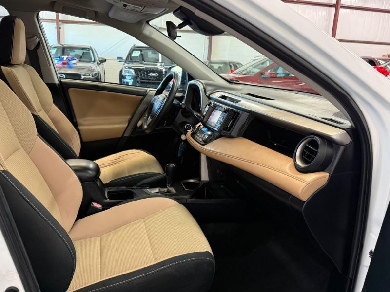 Toyota RAV4 XLE 2018
