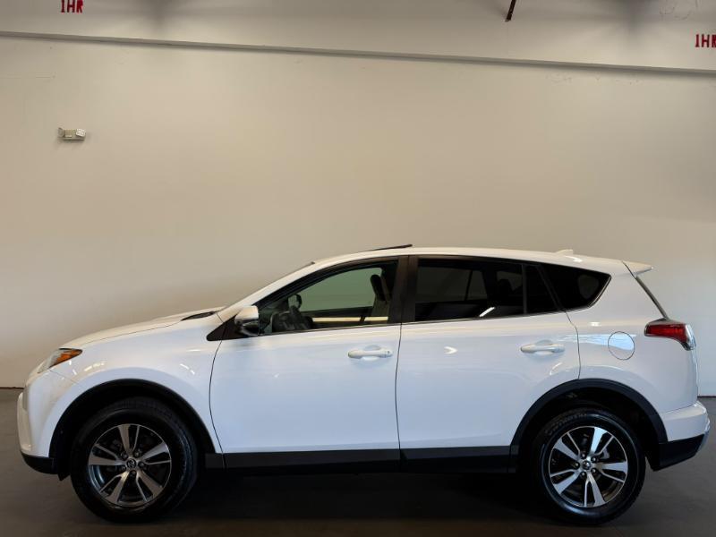 Toyota RAV4 XLE 2018