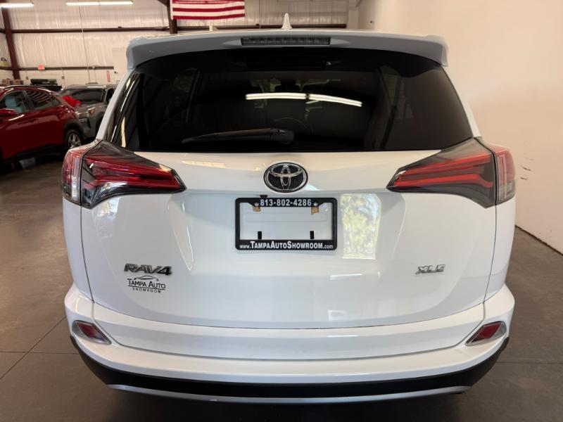 Toyota RAV4 XLE 2018