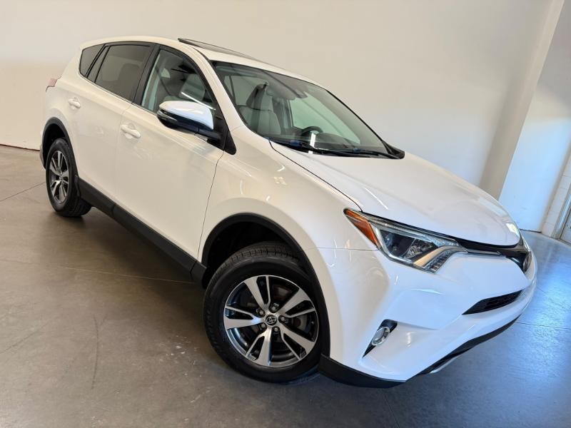 Toyota RAV4 XLE 2018