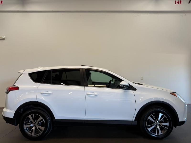Toyota RAV4 XLE 2018