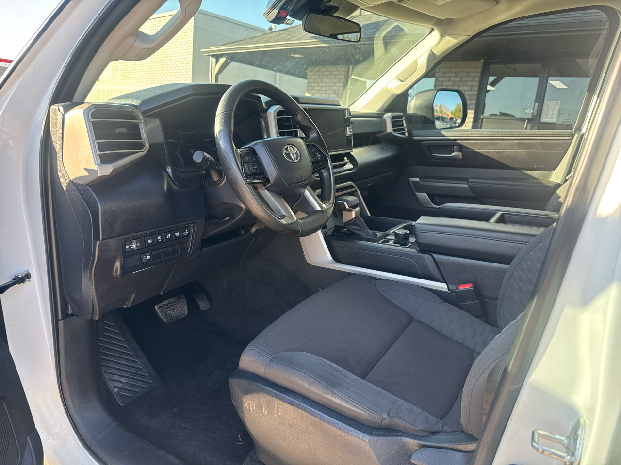 Toyota Tundra SR5 CrewMax 4WD Long Bed 2024 Toyota Tundra SR5 CrewMax 4WD Long Bed 2024