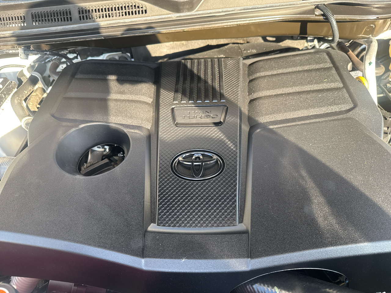 Toyota Tundra SR5 CrewMax 4WD Long Bed 2024 Toyota Tundra SR5 CrewMax 4WD Long Bed 2024