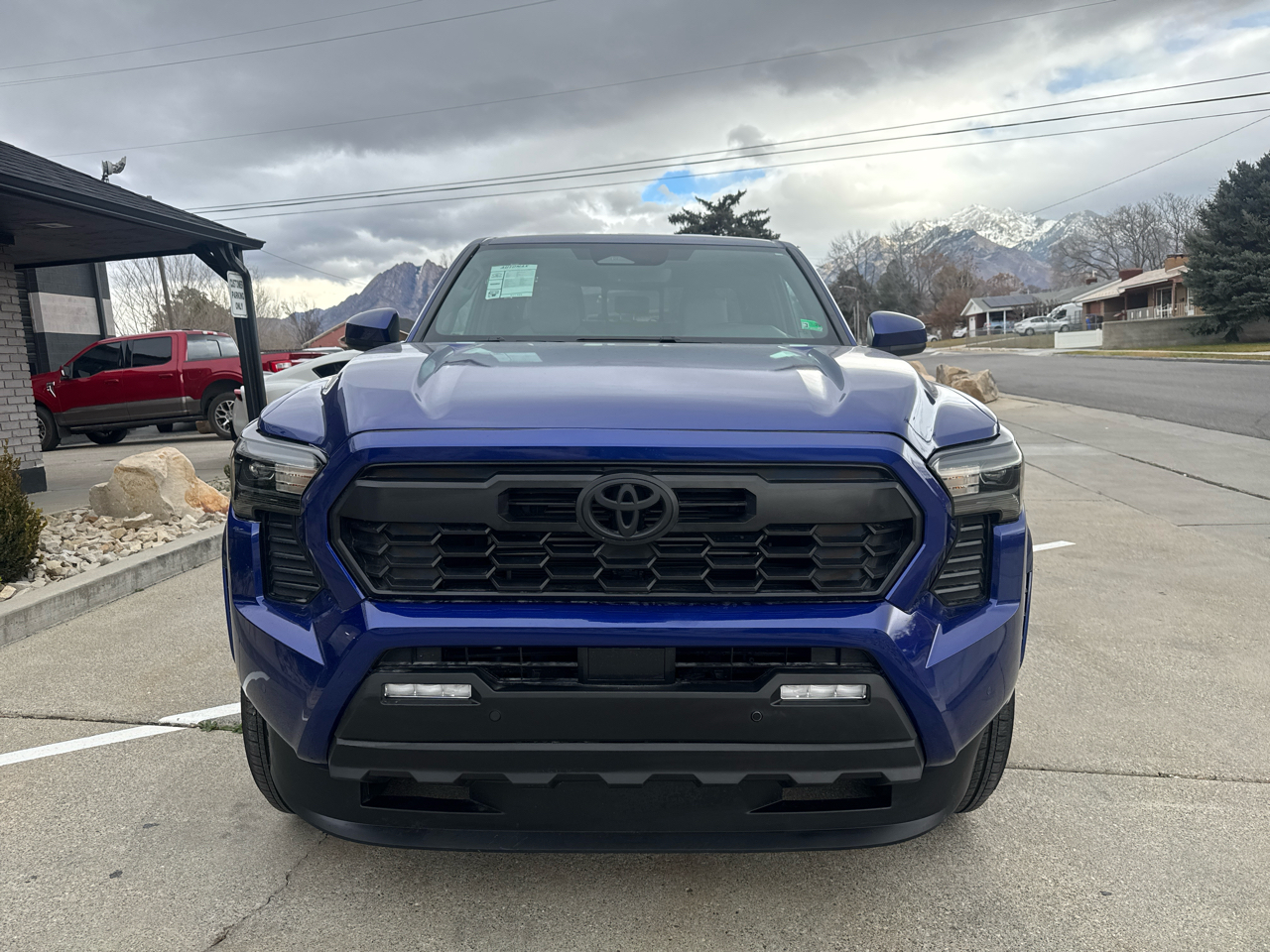 Toyota Tacoma SR5 Dbl Cab 4WD at 2024