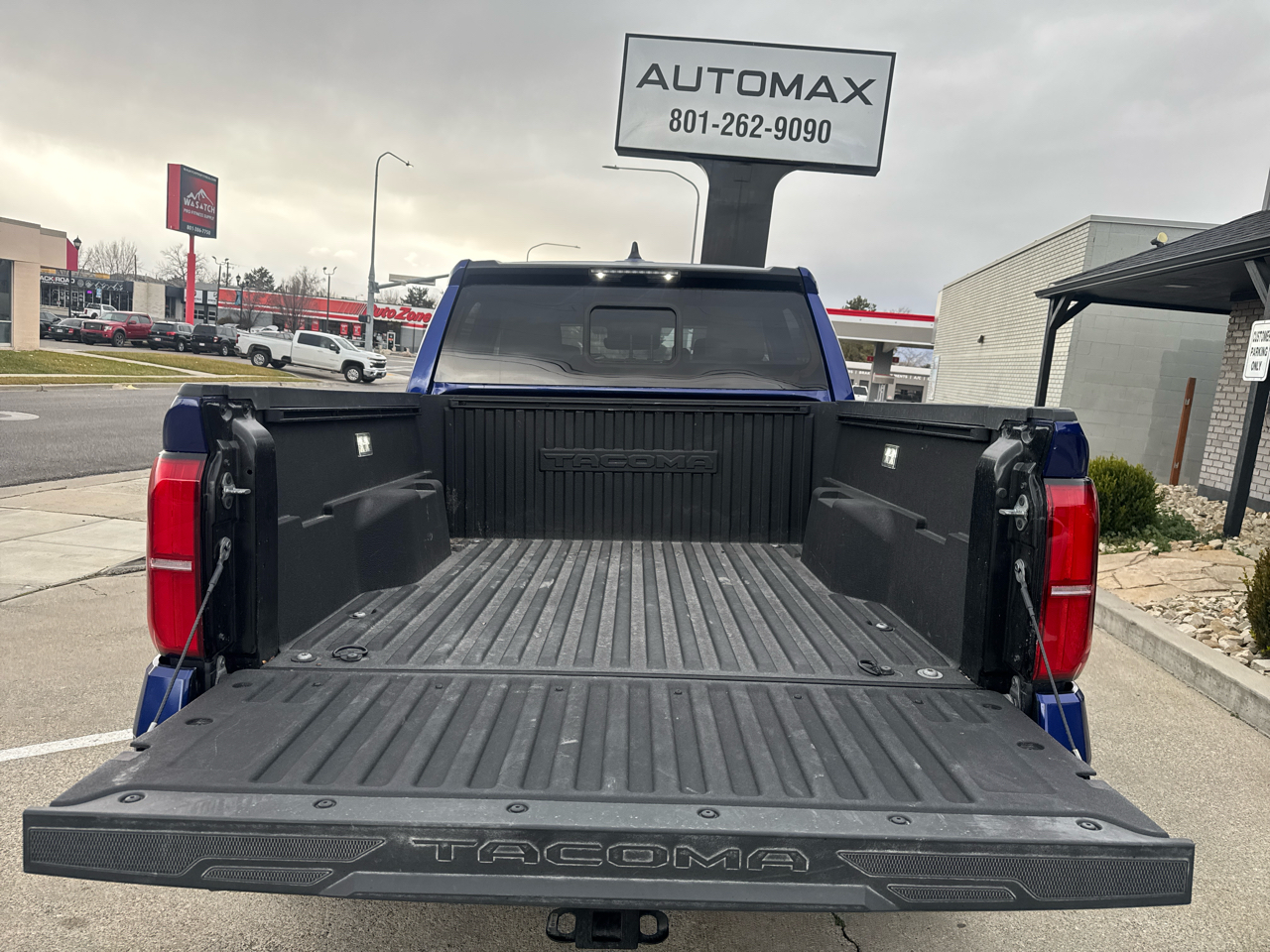 Toyota Tacoma SR5 Dbl Cab 4WD at 2024