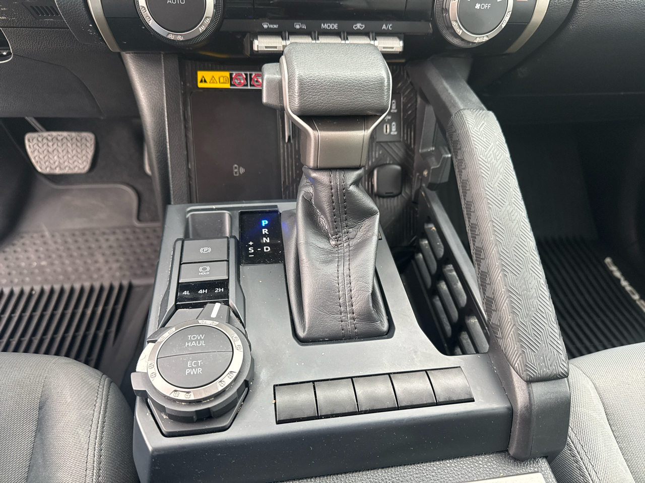 Toyota Tacoma SR5 Dbl Cab 4WD at 2024