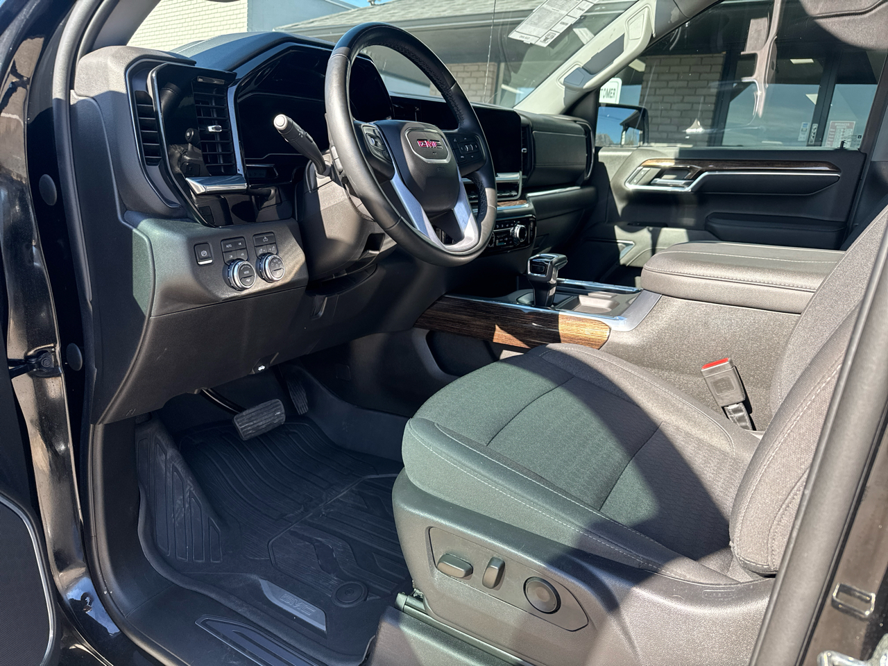 GMC Sierra 1500 Elevation Crew Cab 4WD 2023