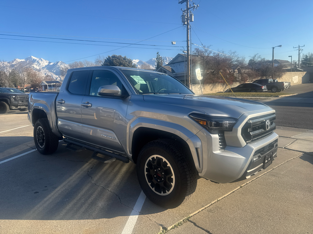 Toyota Tacoma SR5 Dbl Cab 4WD at 2025
