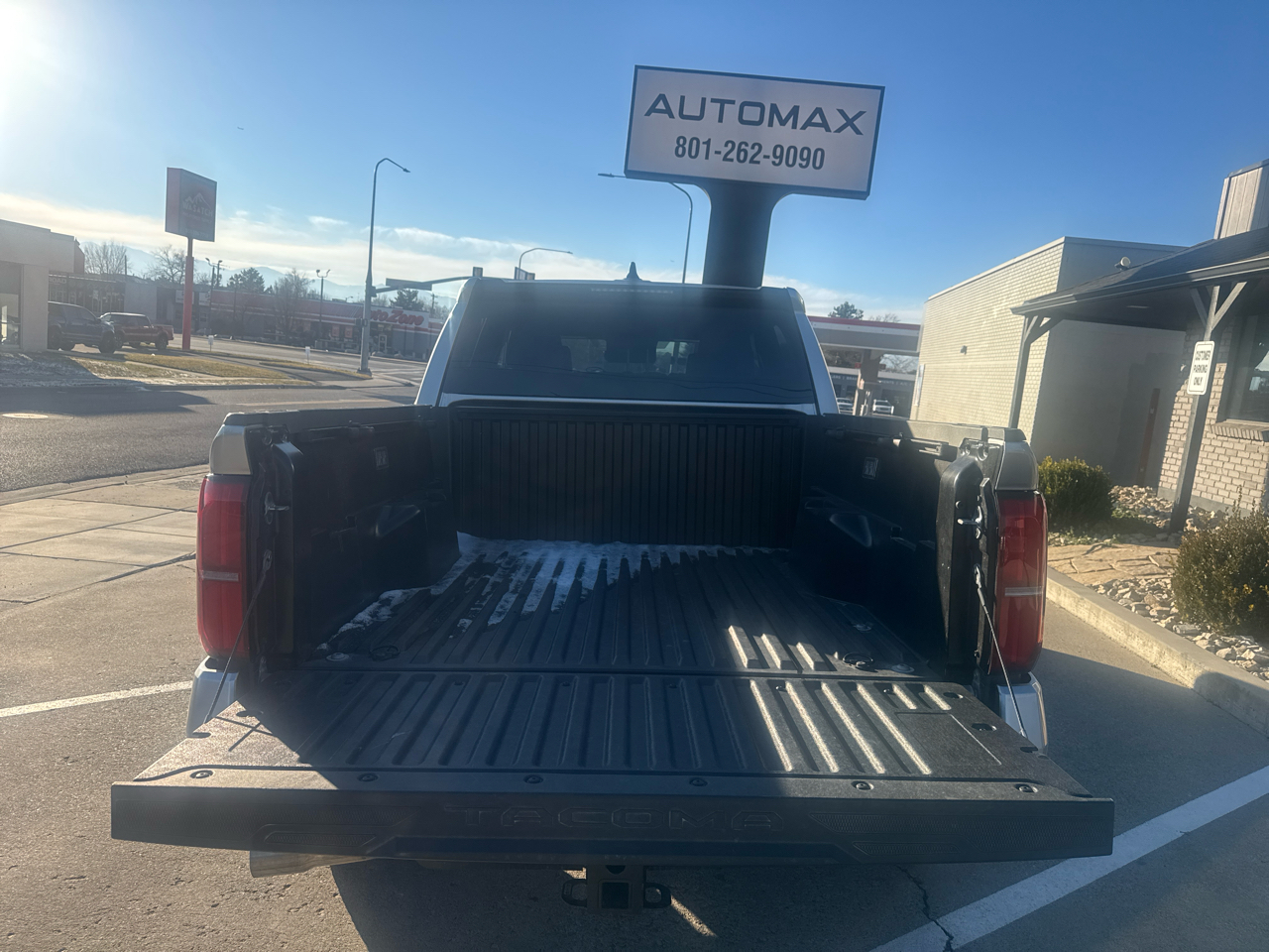 Toyota Tacoma SR5 Dbl Cab 4WD at 2025