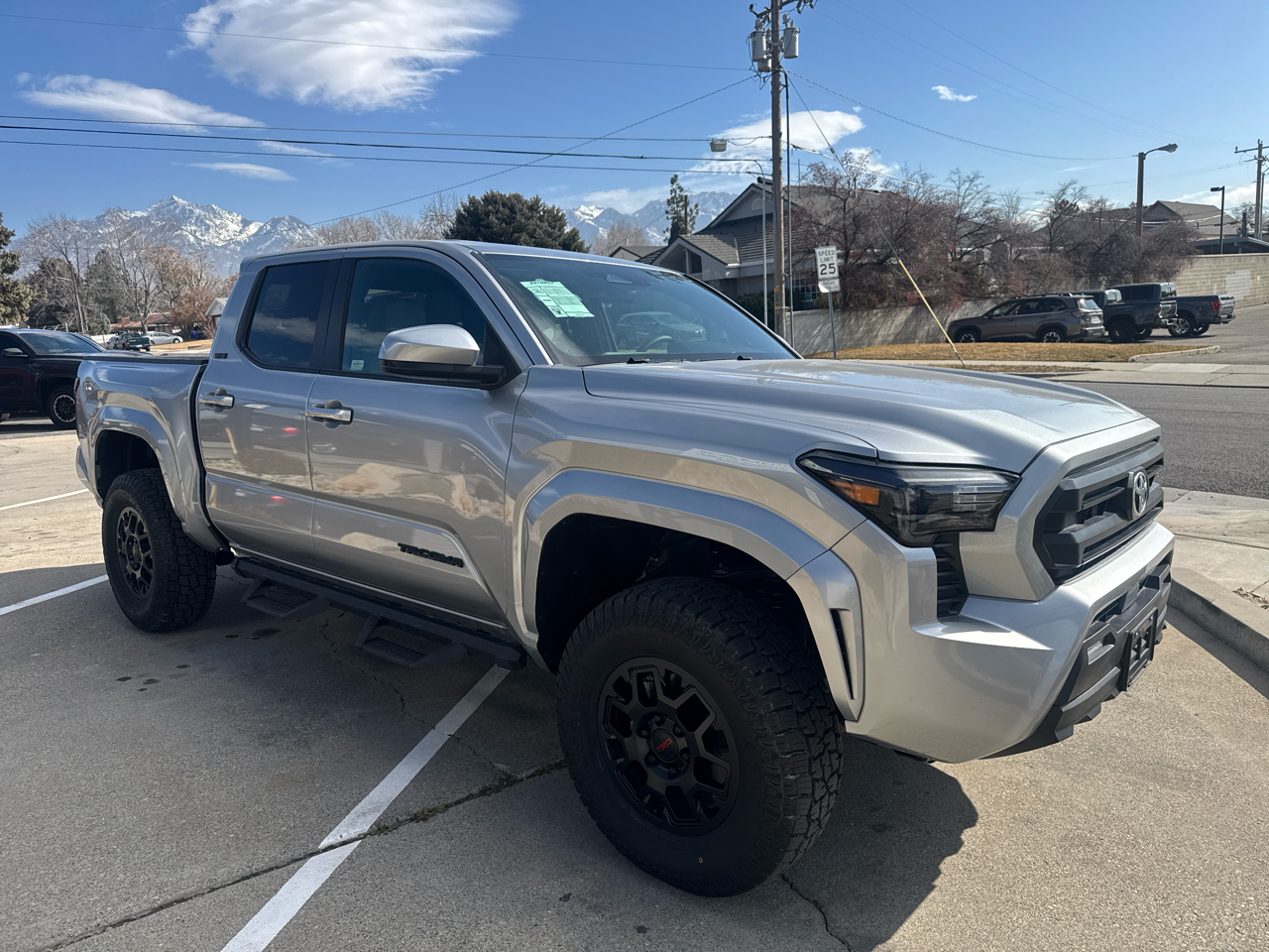 Toyota Tacoma SR5 Dbl Cab 4WD at 2025