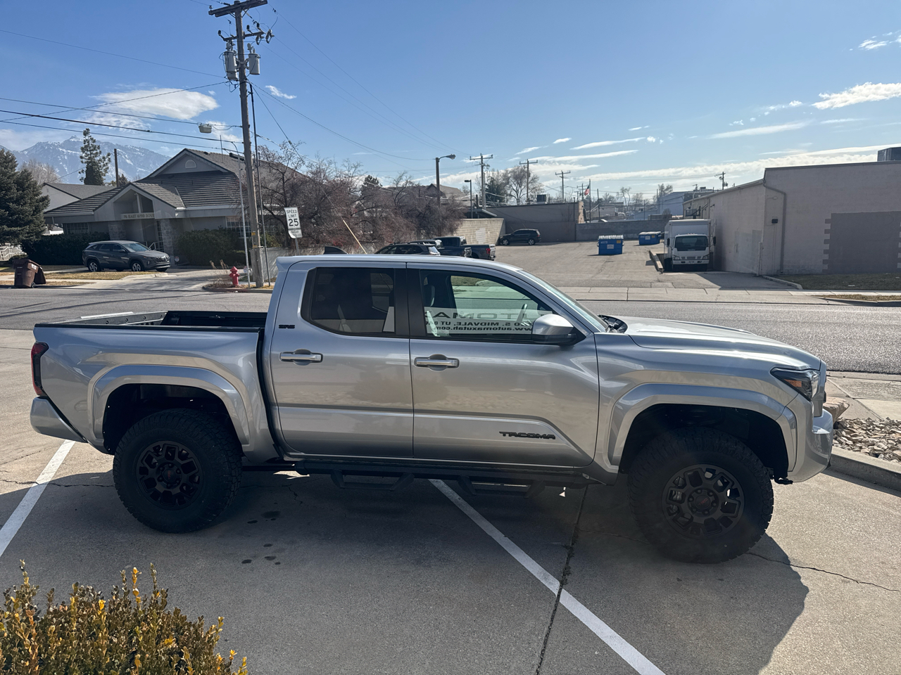 Toyota Tacoma SR5 Dbl Cab 4WD at 2025