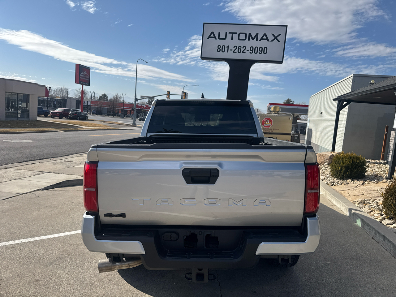 Toyota Tacoma SR5 Dbl Cab 4WD at 2025