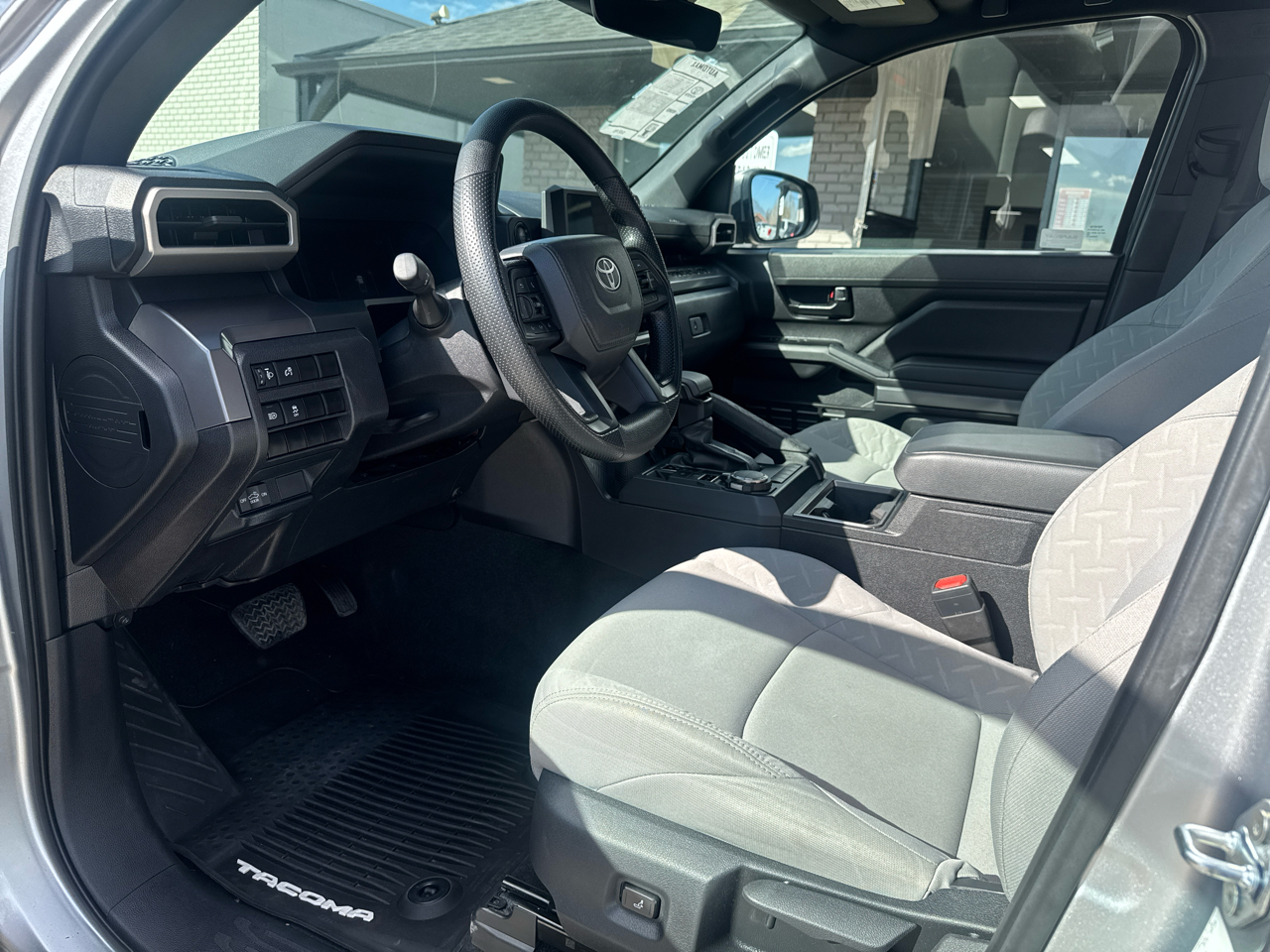 Toyota Tacoma SR5 Dbl Cab 4WD at 2025