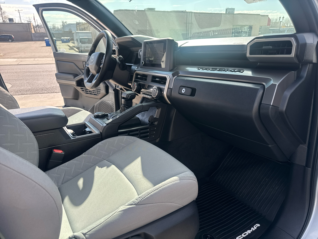 Toyota Tacoma SR5 Dbl Cab 4WD at 2025