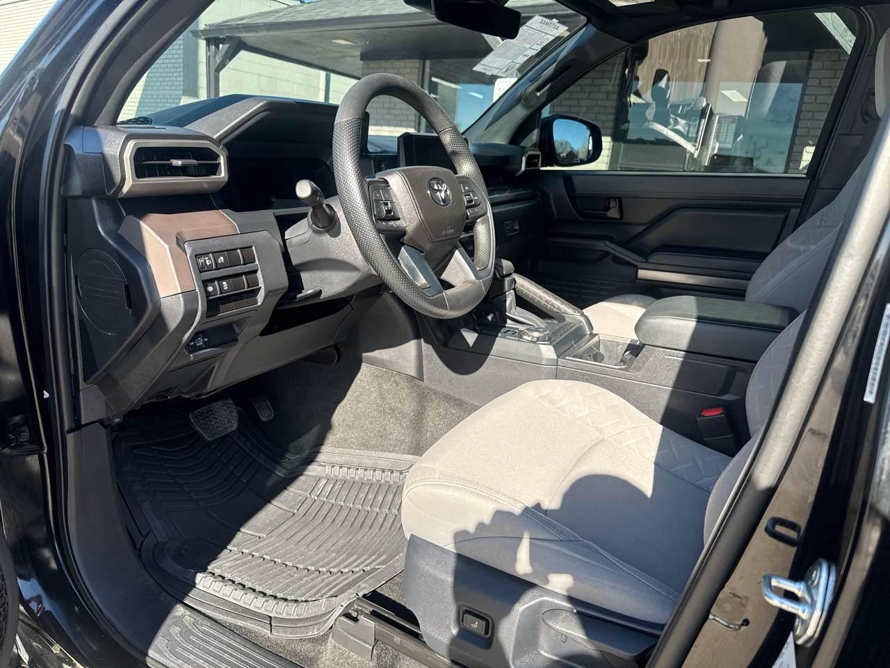 Toyota Tacoma SR5 Dbl Cab 4WD at 2024