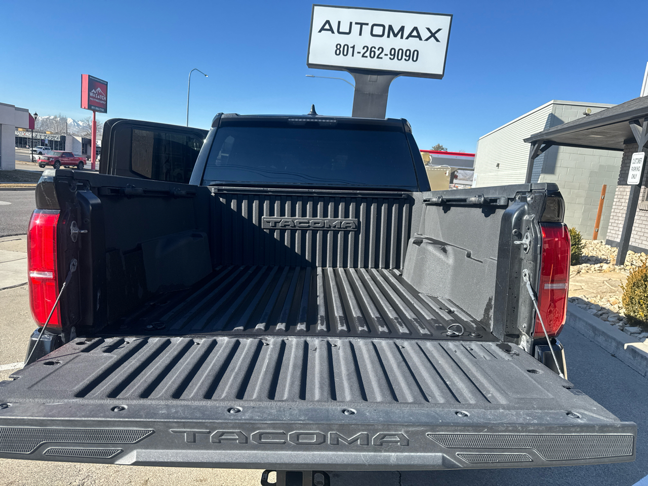 Toyota Tacoma SR5 Dbl Cab 4WD at 2024