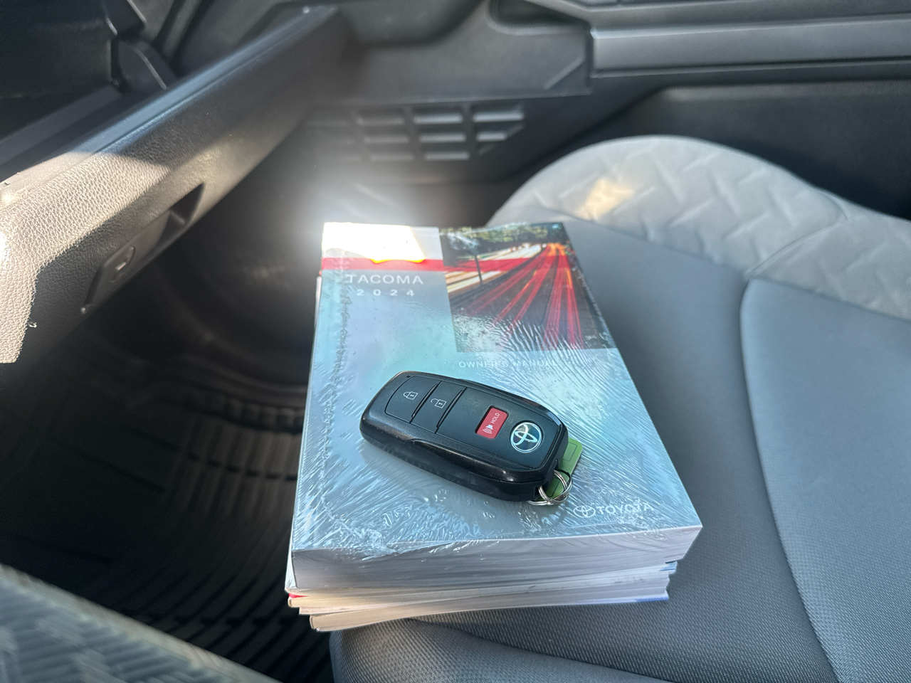 Toyota Tacoma SR5 Dbl Cab 4WD at 2024