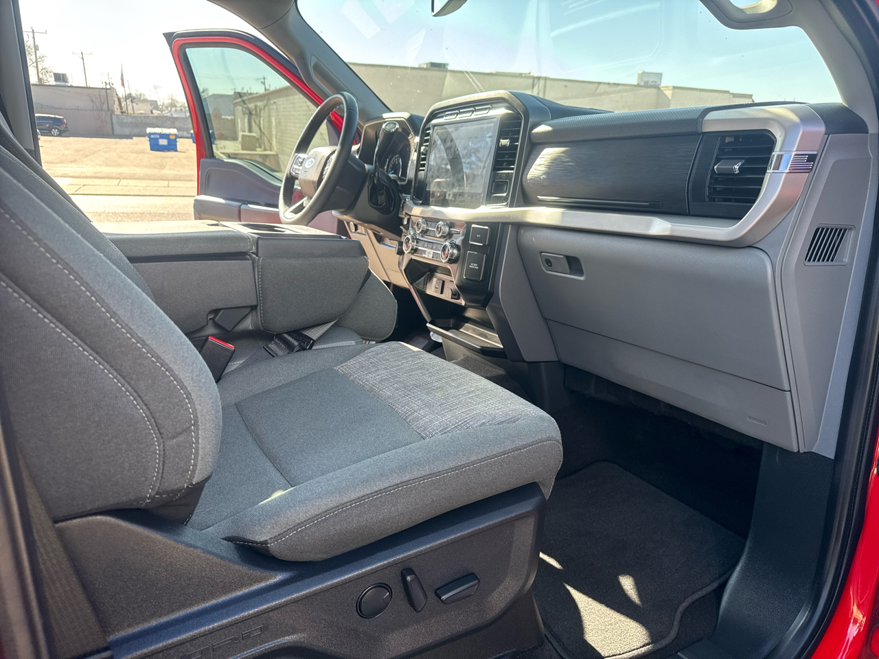 Ford F-150 XLT SuperCrew 5.5-ft. Bed 4WD 2023