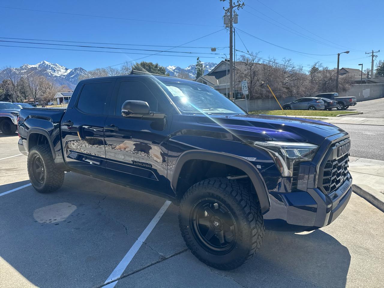 Toyota Tundra SR5 CrewMax 4WD 2022