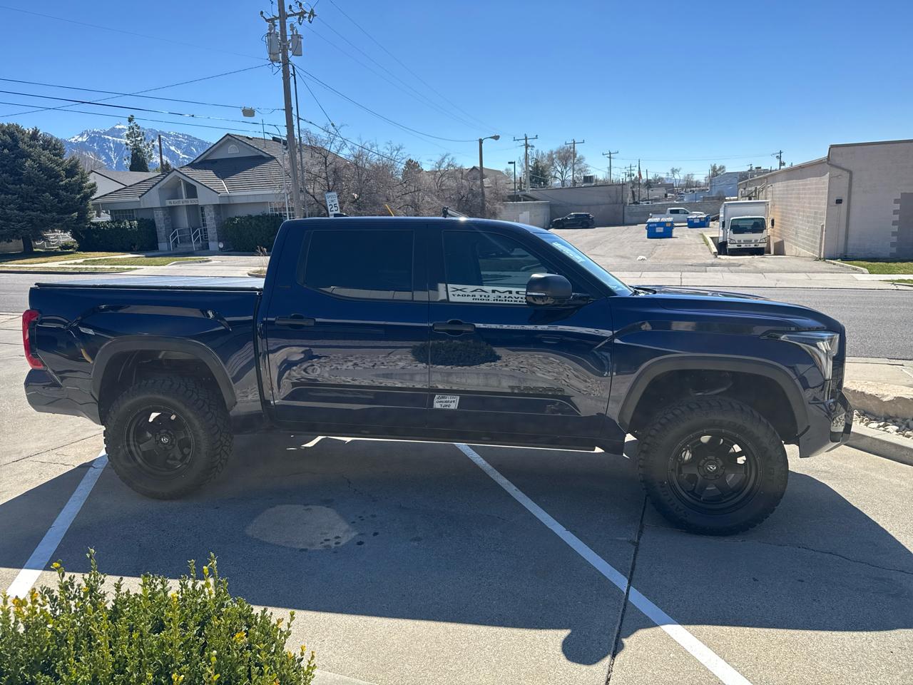 Toyota Tundra SR5 CrewMax 4WD 2022
