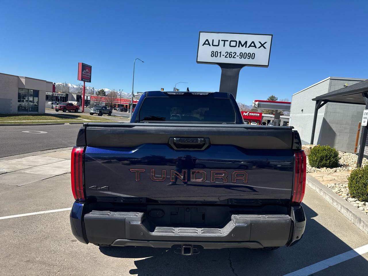Toyota Tundra SR5 CrewMax 4WD 2022