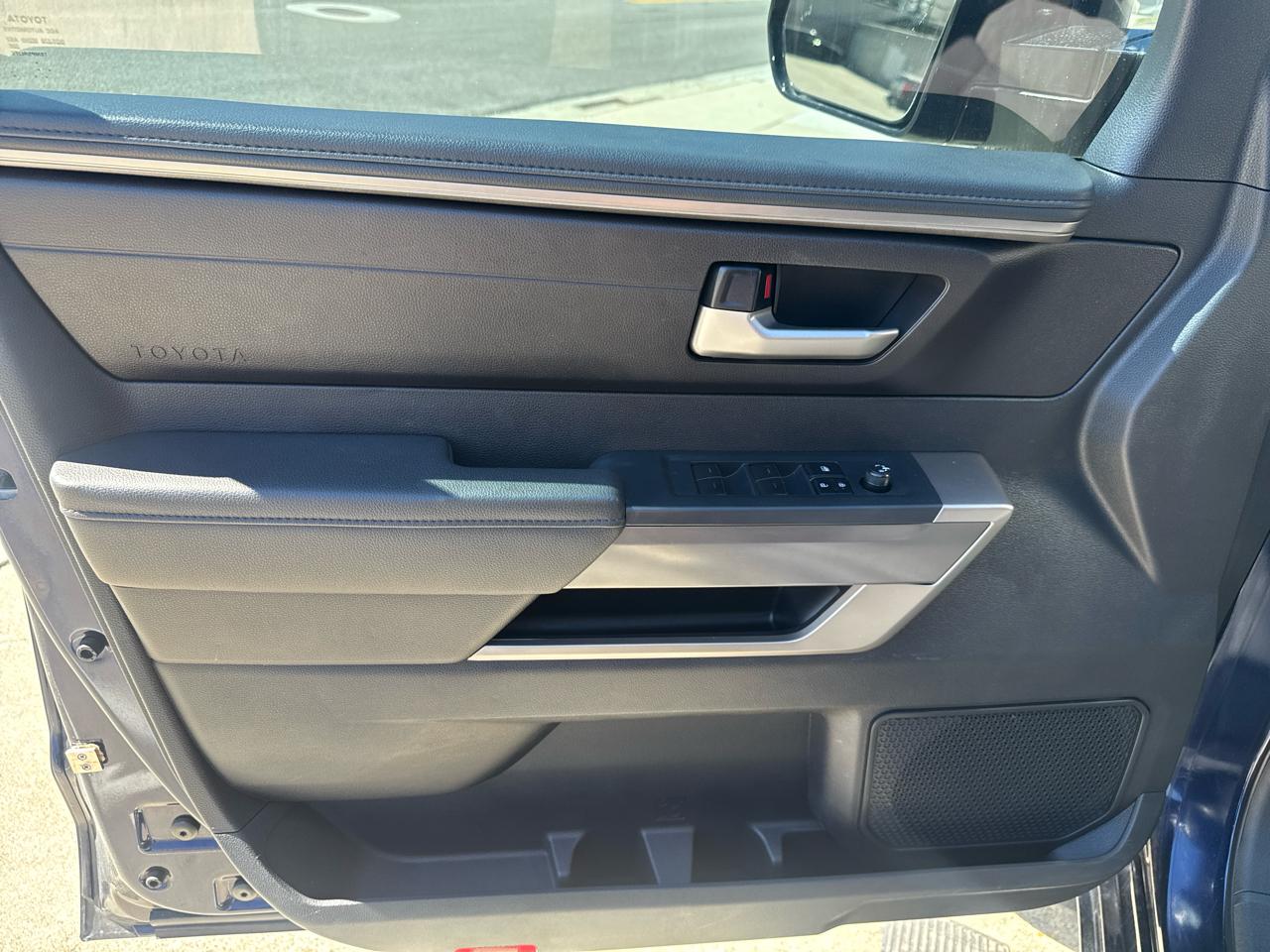 Toyota Tundra SR5 CrewMax 4WD 2022