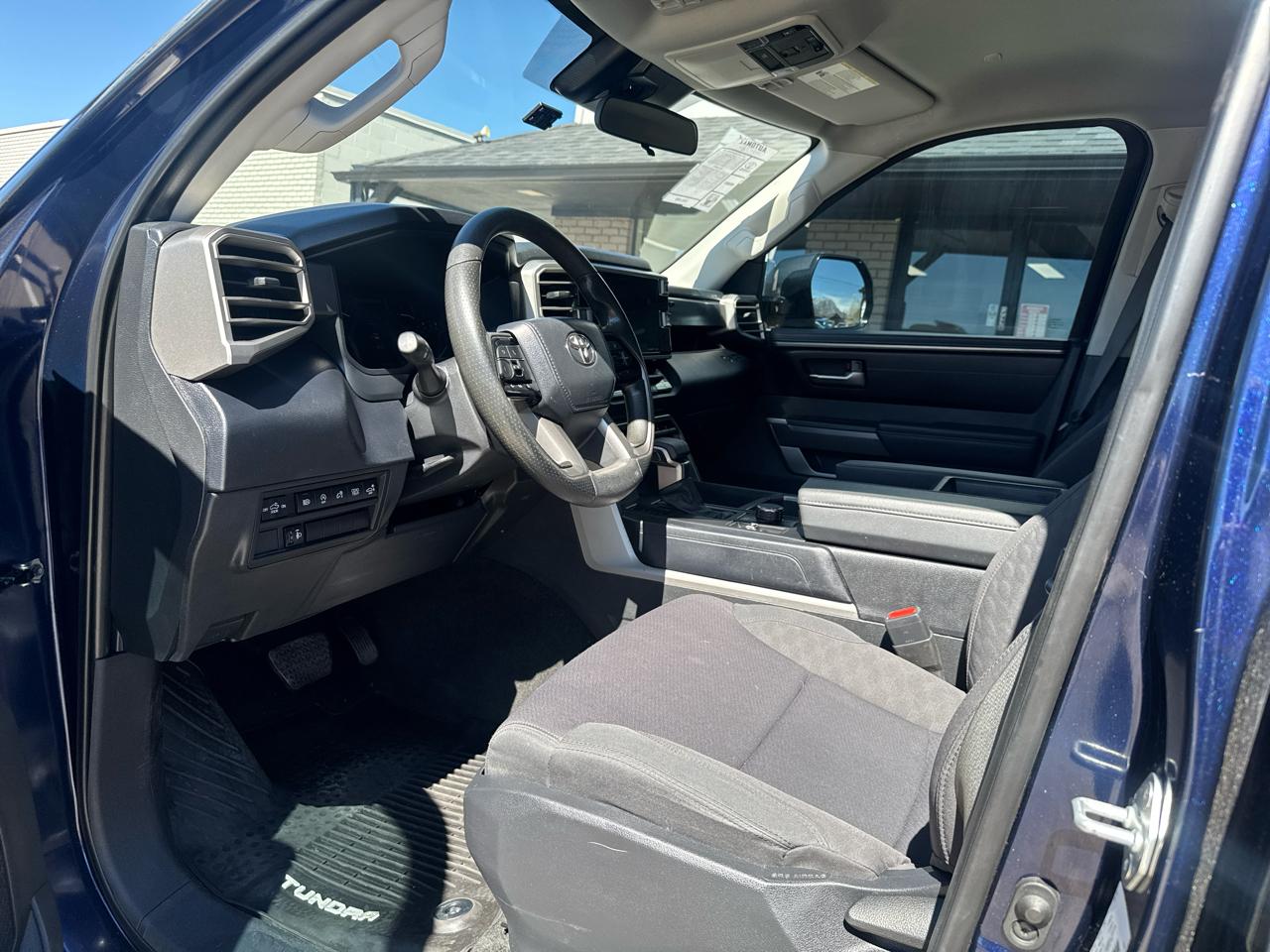 Toyota Tundra SR5 CrewMax 4WD 2022