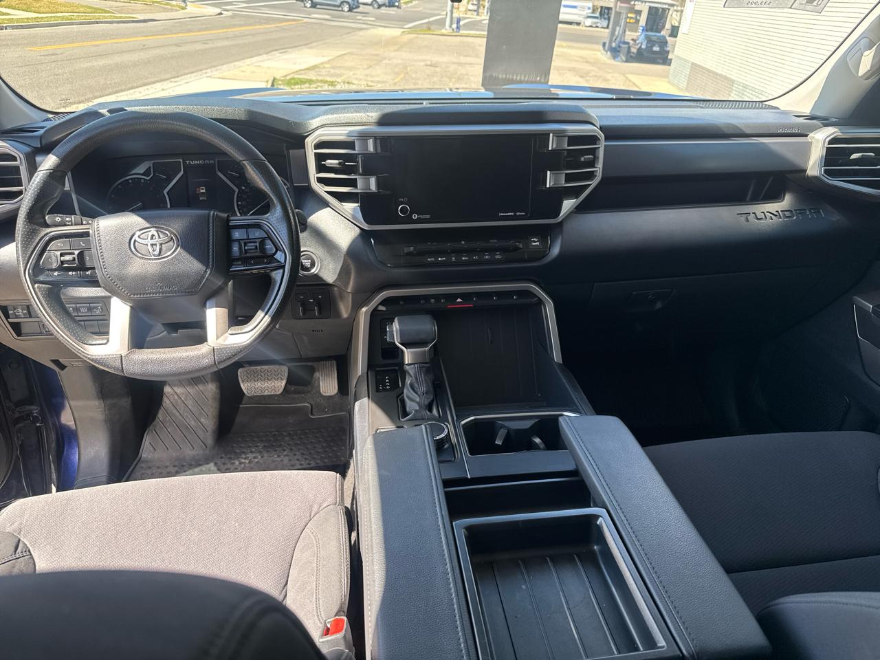 Toyota Tundra SR5 CrewMax 4WD 2022