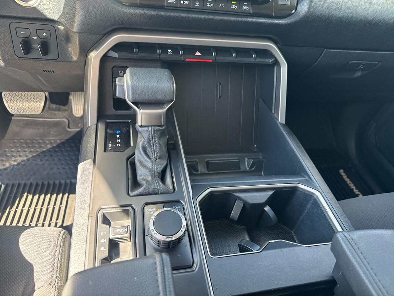 Toyota Tundra SR5 CrewMax 4WD 2022