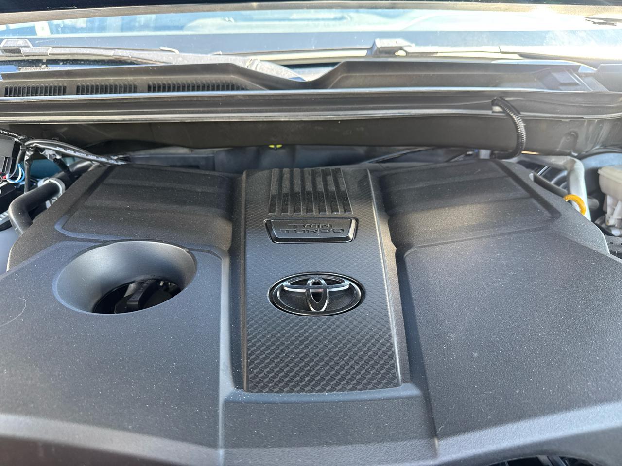 Toyota Tundra SR5 CrewMax 4WD 2022