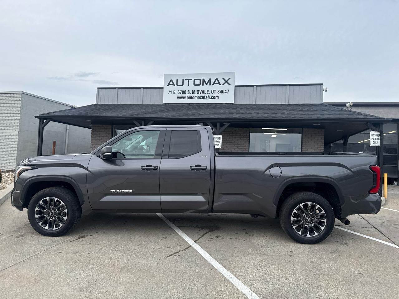 Toyota Tundra SR5 Double Cab 4WD Long Bed 2023