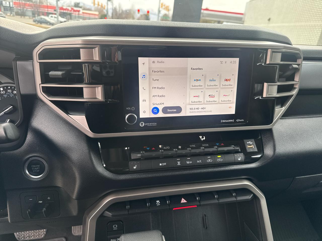 Toyota Tundra SR5 Double Cab 4WD Long Bed 2023