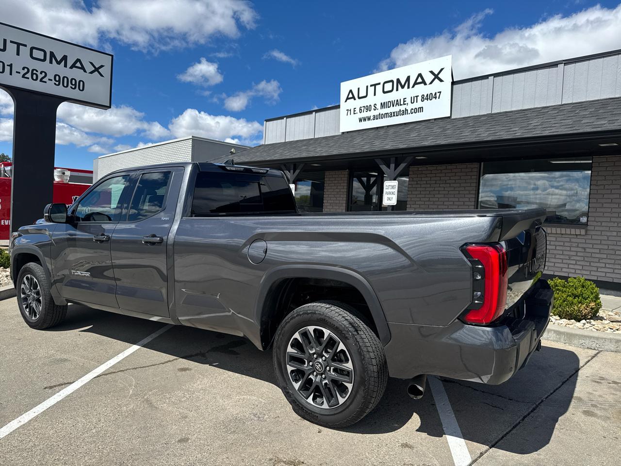 Toyota Tundra SR5 Double Cab 4WD Long Bed 2023