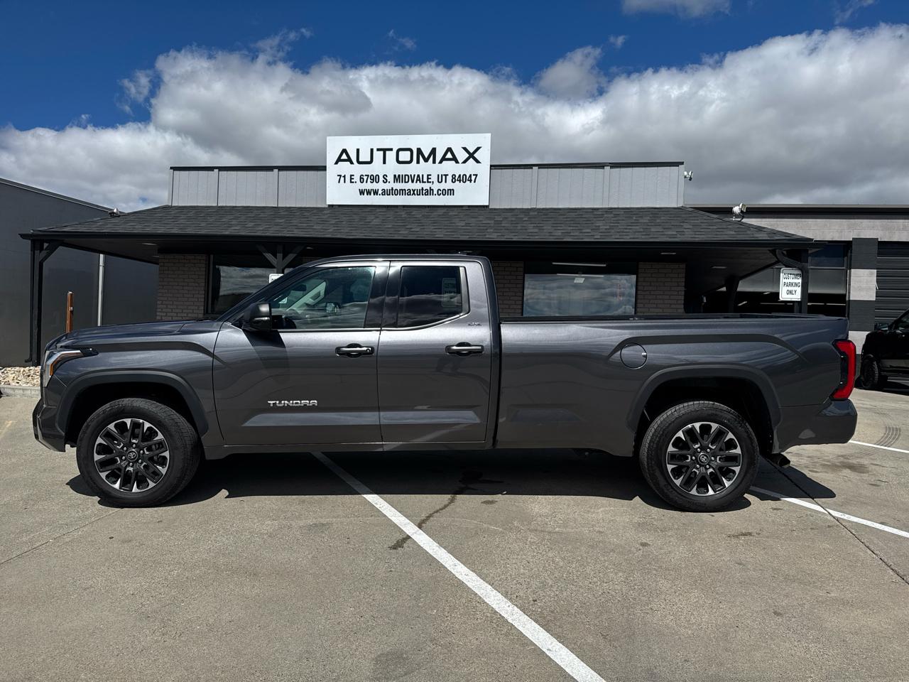 Toyota Tundra SR5 Double Cab 4WD Long Bed 2023