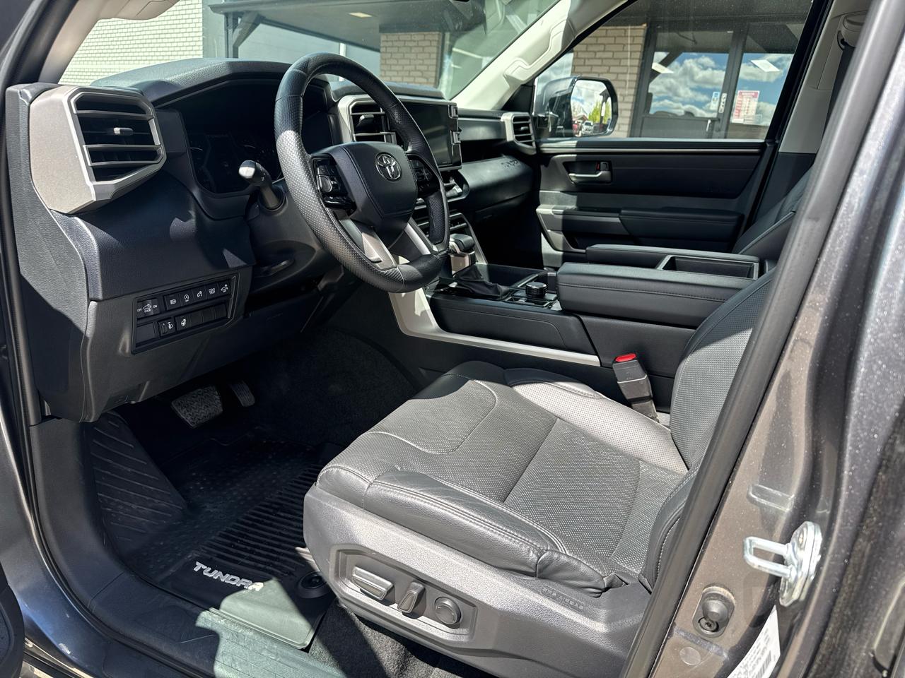 Toyota Tundra SR5 Double Cab 4WD Long Bed 2023