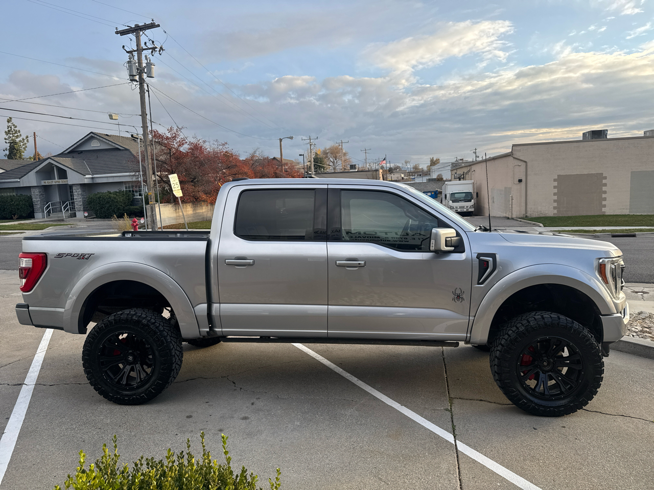 2023 Ford F-150 Lariat photo 3