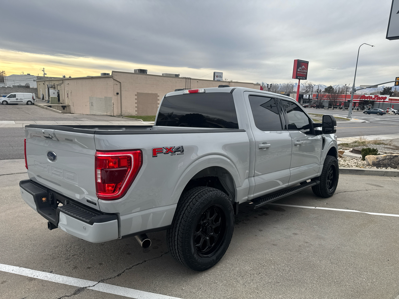 Ford F-150 XLT SuperCrew 5.5-ft. Bed 4WD 2023