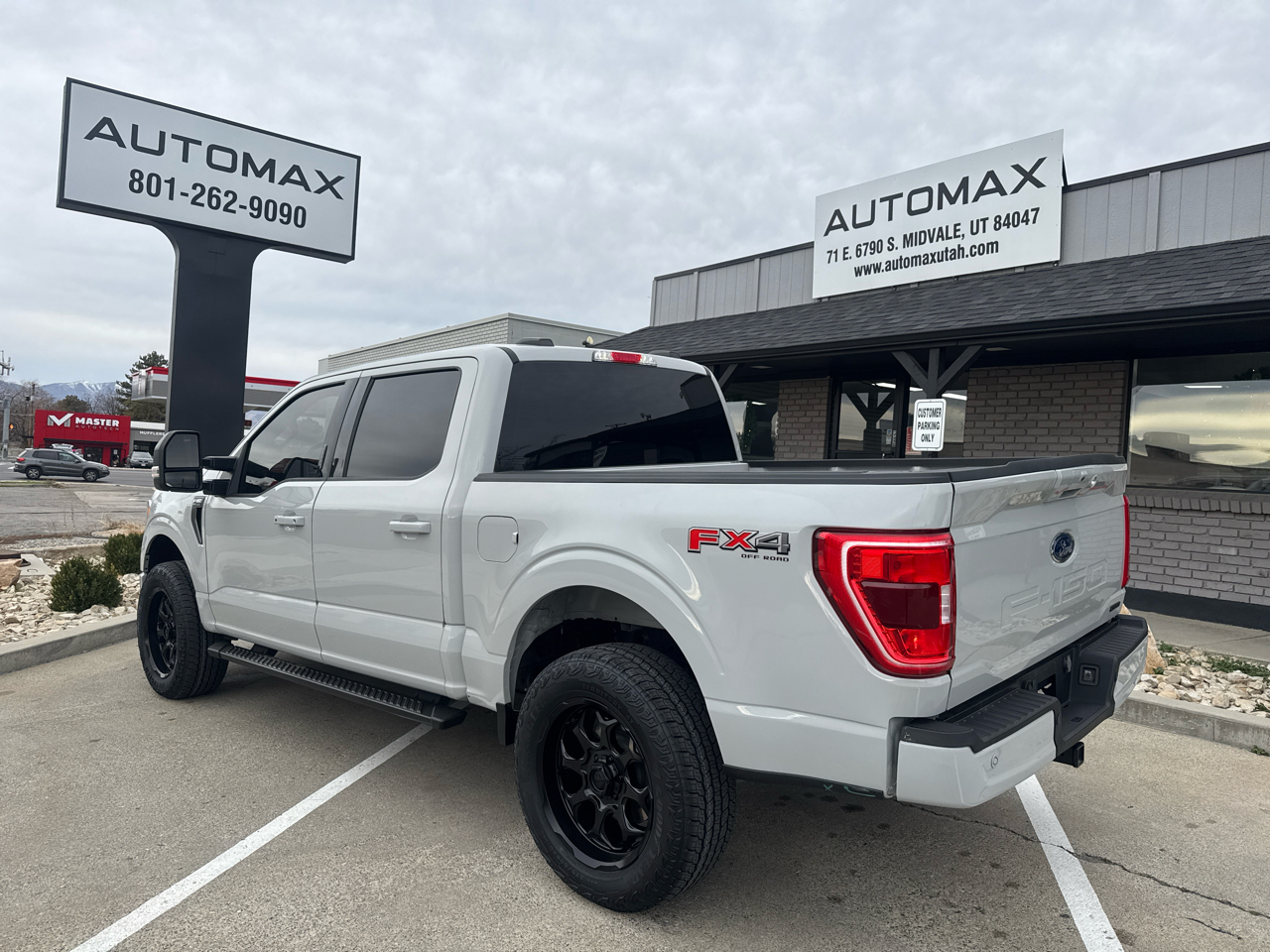 Ford F-150 XLT SuperCrew 5.5-ft. Bed 4WD 2023