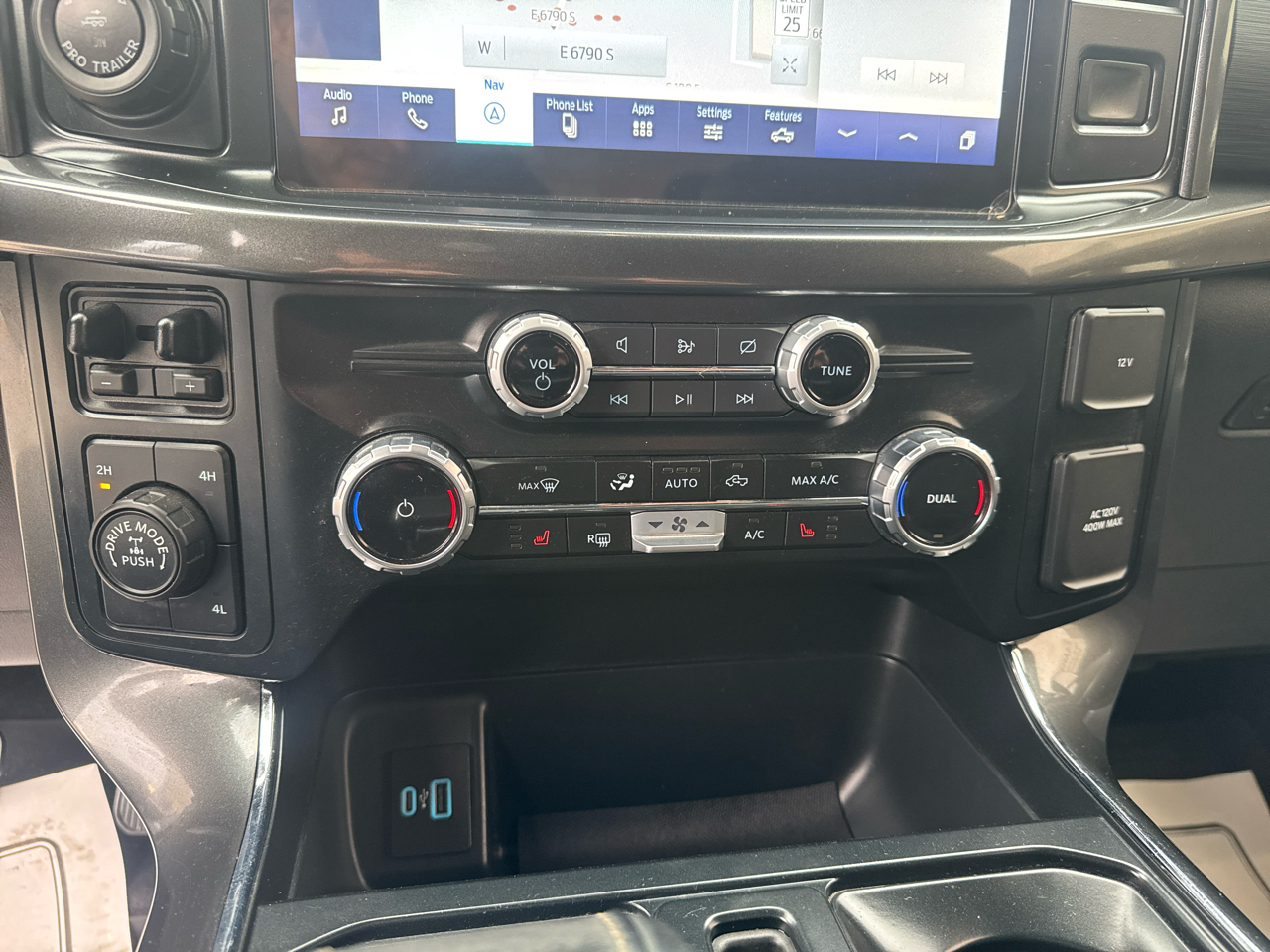 Ford F-150 XLT SuperCrew 5.5-ft. Bed 4WD 2023