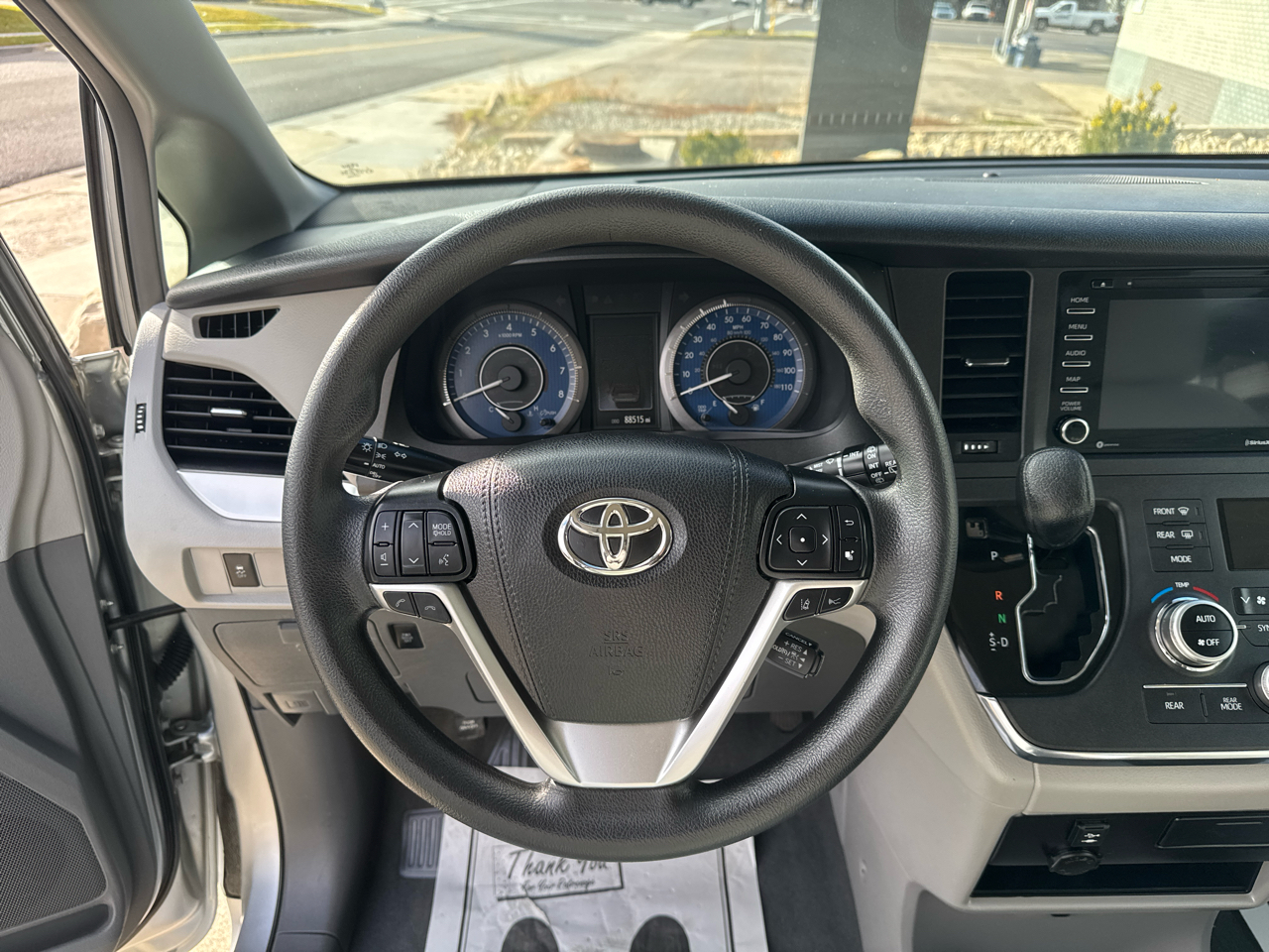 Toyota Sienna LE 7-Passenger AWD 2019