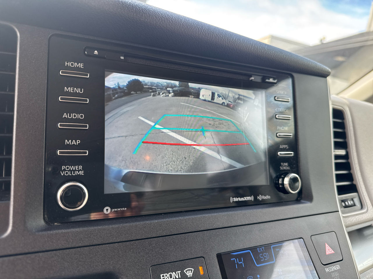 Toyota Sienna LE 7-Passenger AWD 2019