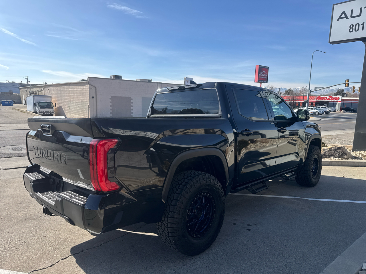 Toyota Tundra SR5 CrewMax 4WD 2022