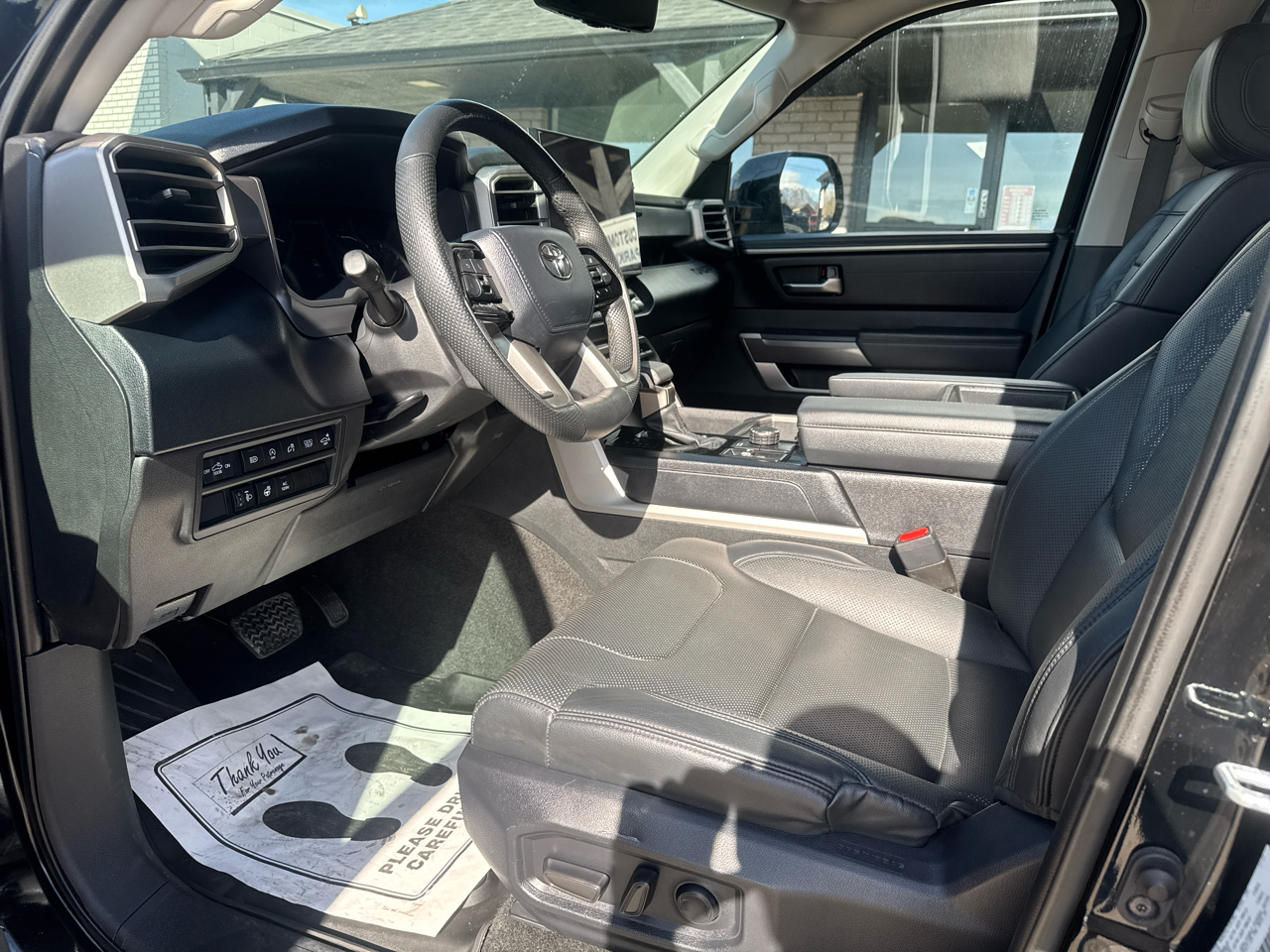 Toyota Tundra SR5 CrewMax 4WD 2022