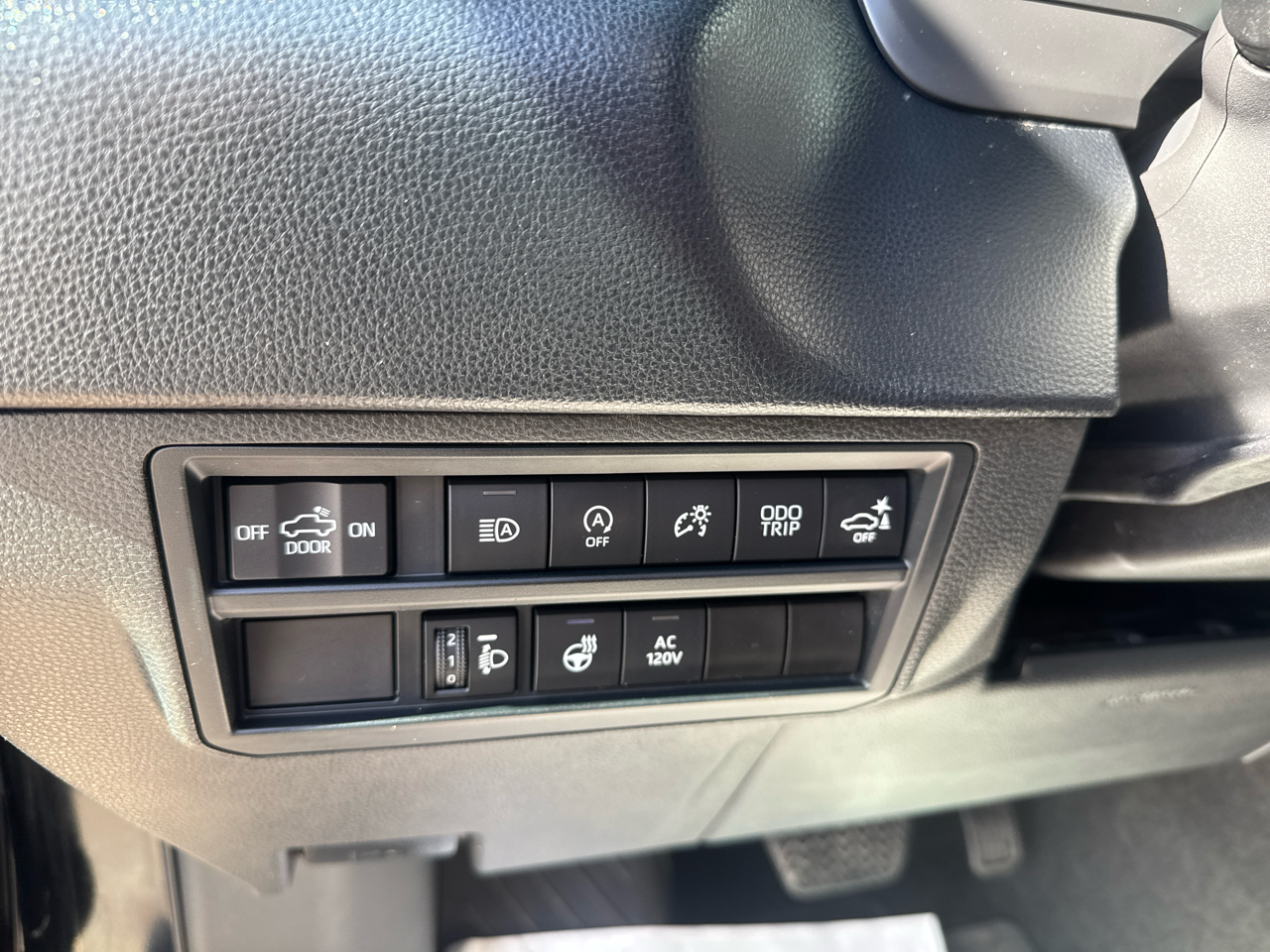 Toyota Tundra SR5 CrewMax 4WD 2022