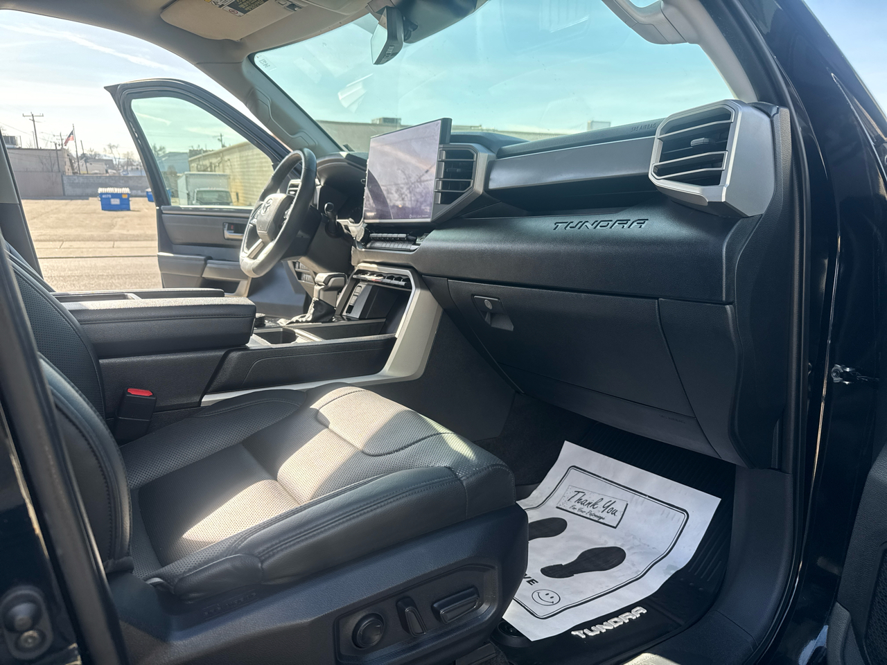 Toyota Tundra SR5 CrewMax 4WD 2022